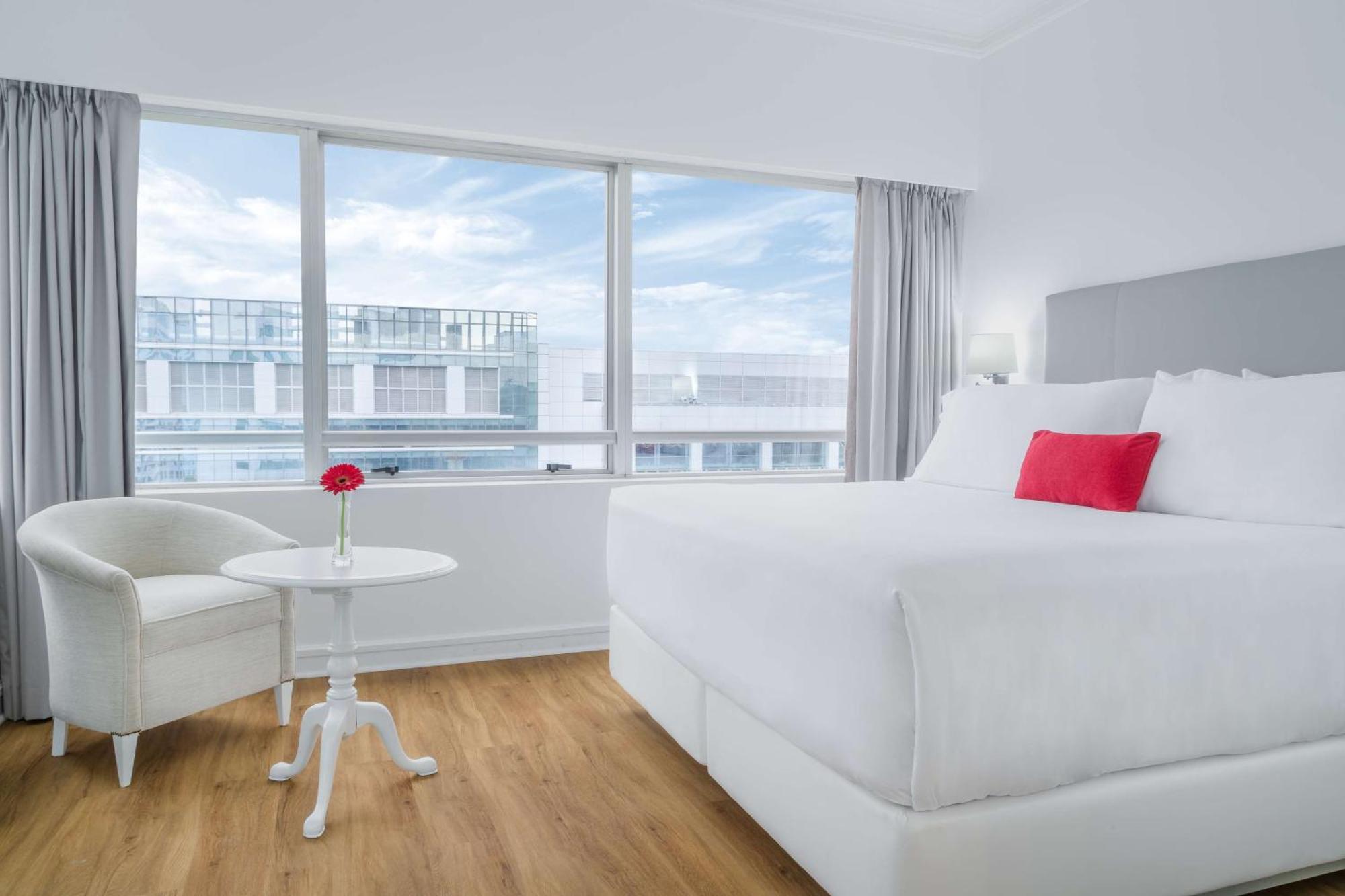 Отель Nh Collection Plaza Сантьяго Экстерьер фото A room at the Hotel 57