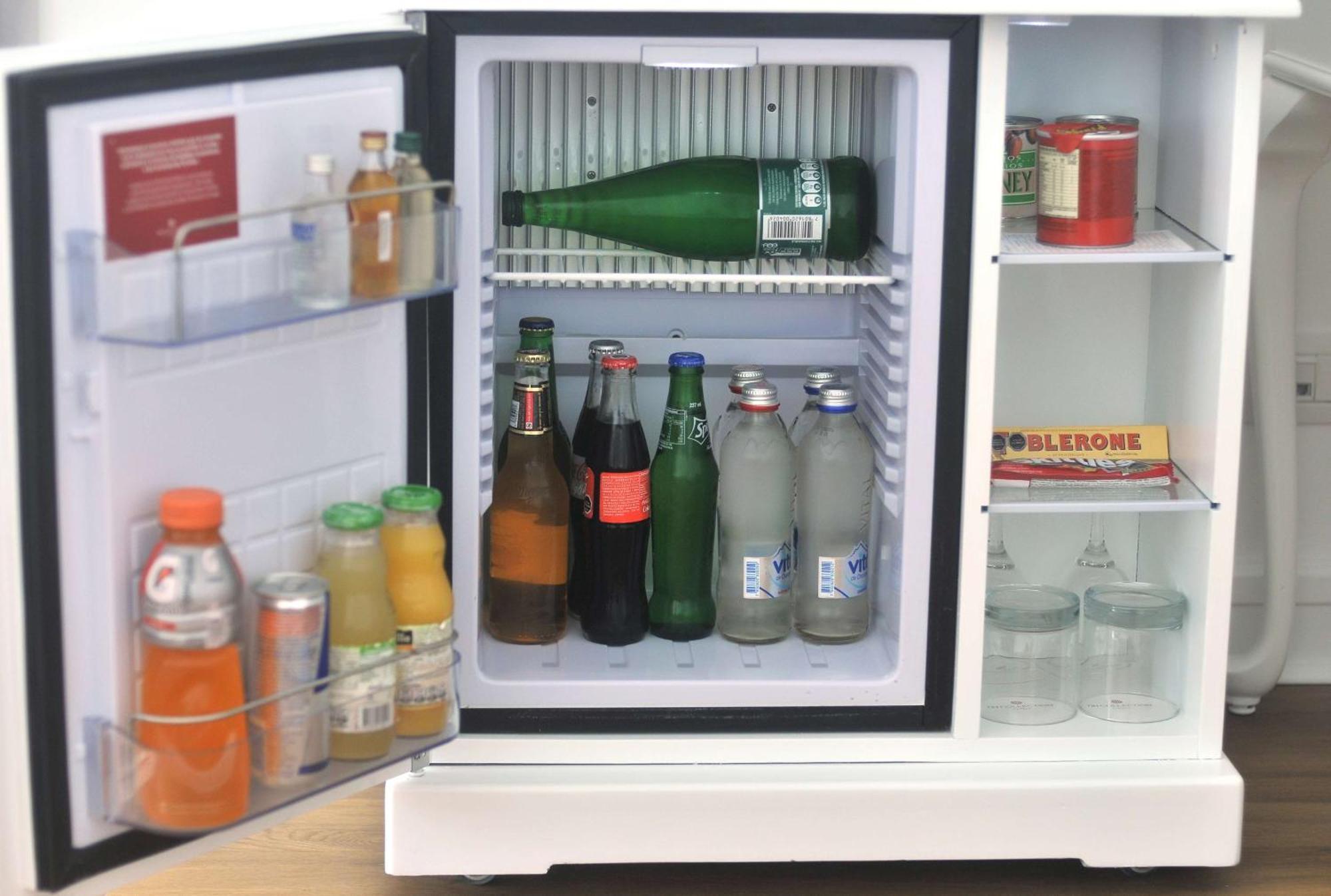Отель Nh Collection Plaza Сантьяго Экстерьер фото A mini-bar
